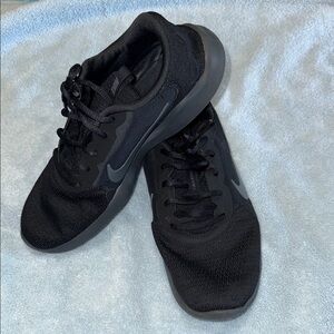 Nike Black Athletic Shoes